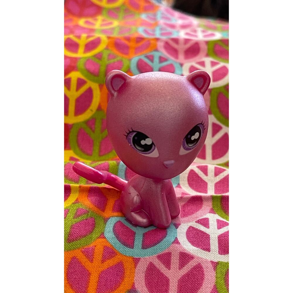 Bratz Doll Cloe pet Pink Cat Vinyl